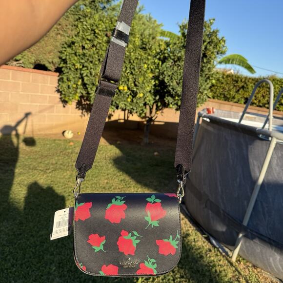 Kate Spade Madison Rose Toss Print Saddle Bag Crossbody Black Multi- NWT - Picture 3 of 12